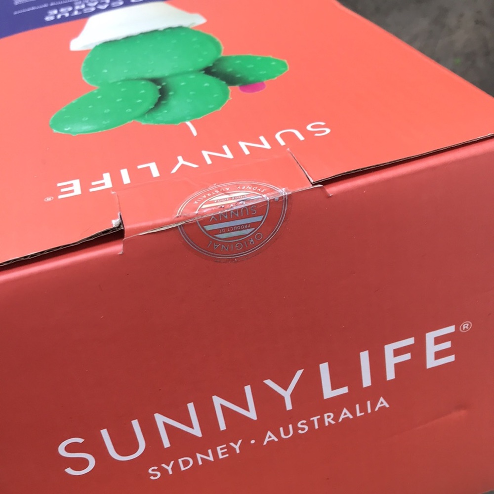 SUNNYLIFE Indoor Outdoor Decorative Large Round Cactus Scented Candle NIB - Picture 5 of 5